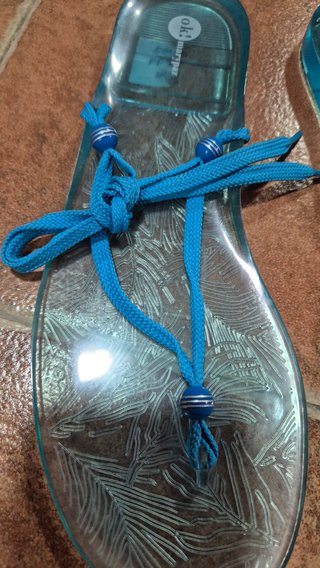 Sandalia/Chancla con Cordones  para atar en pierna