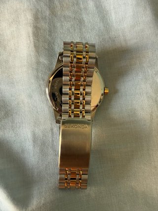 Reloj Sekonda bicolor dorado y plateado