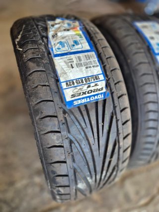 4 Neumáticos Toyo Proxes 195/50 R15 82V