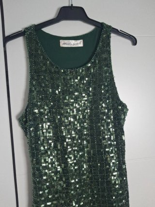 Vestido lentejuelas verde con flecos