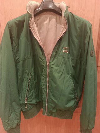 Cazadora chico beige y verde