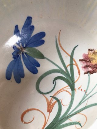 Plato Hondo Antiguo Loza Decorado Flores