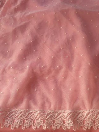 Manteletas falleras blancas con puntilla