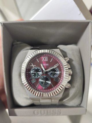Reloj Guess para hombre.