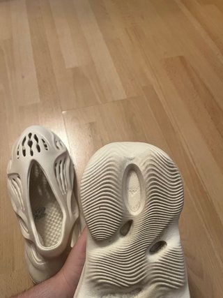 Yeezy Foam Runner Crema
