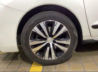 Peugeot. 3008 2,0 hdi. hybrid 200 cv