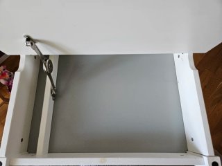 Escritorio infantil IKEA blanco sunvik y silla