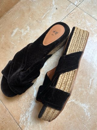 Sandalias cuña terciopelo H&M talla 41