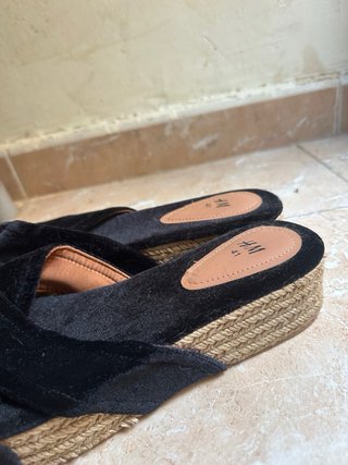 Sandalias cuña terciopelo H&M talla 41