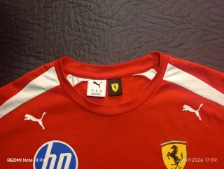 Camiseta Ferrari Talla XL ( oversize )