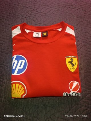 Camiseta Ferrari Talla XL ( oversize )