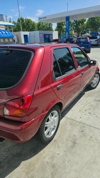 Ford Fiesta 2001
