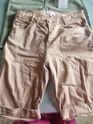 Pack 2 Pantalones verdes caqui y beige de marcas