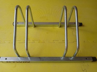 Bicicleta BMX con soporte