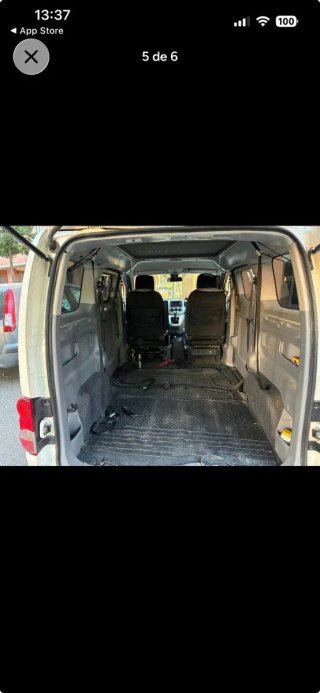 Se alquila furgoneta NISSAN NV200.