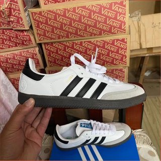 Adidas Samba OG Talla 44 Blancas Negras