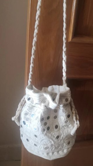 Bolso de tela bordado con espejos Sfera