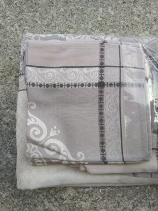 Tovaglia 150x320 cm con 12 tovaglioli Luxury