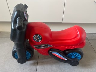 Moto de plástico infantil verde