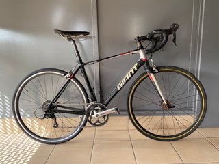 Giant Defy 3 ALUXX 24v Bicicleta Carretera