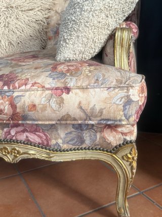 Sofá vintage floral una auténtica reliquia