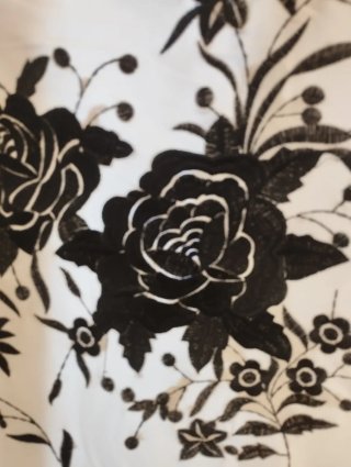 Mantón Flamenco Bordado Negro Blanco