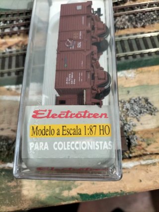 Vagón 2 ejes con garita Electrotren en HO