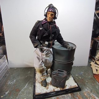 Diorama Tanquista Alemán WWII 1/6