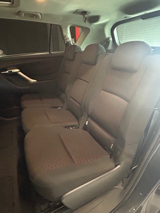 Toyota Verso 2011