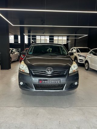 Toyota Verso 2011
