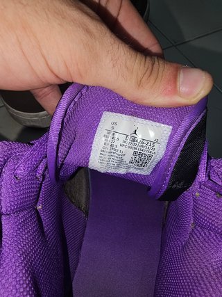Jordan 1 Mid Marroni e Viola
