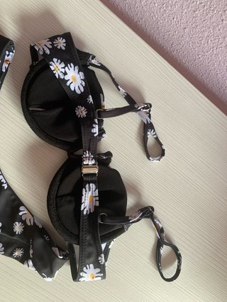 Bikini estampado flores negro