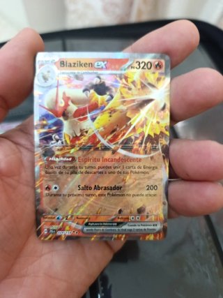 Carta Pokémon Blaziken EX 320