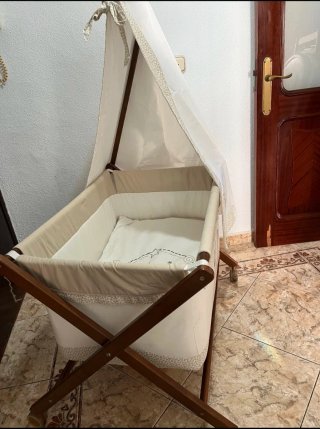 Minicuna bebé con dosel