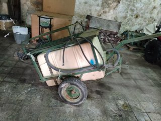 Fumigadora con cuba
