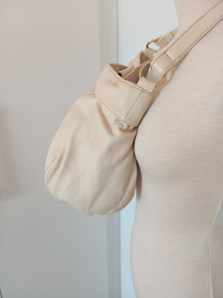 Bolso de Purificación García beige piel genuina