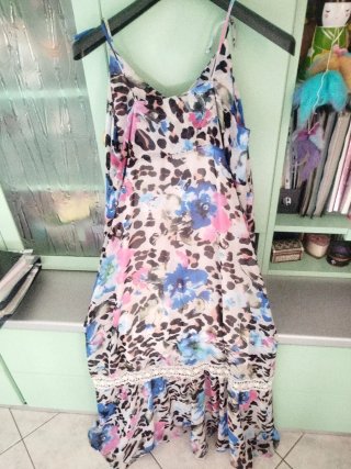 Vestito floreale con stampa animalier
