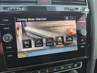 Volkswagen Golf GTI Performance 2.0 TSI 180kW (245CV)