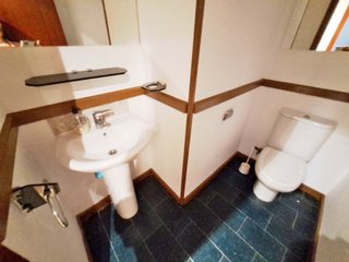 AMPLIA VIVIENDA EN ADURZA.
