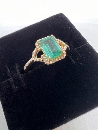 Anillo Oro 14K Esmeralda Natural