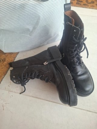 Botas piel niña Zara