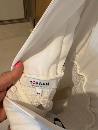 Vestido Morgan blanco puesto 1 vez