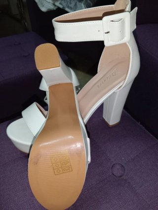 Zapatos de tacón blancos talla 38