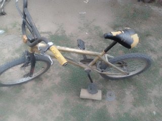 Bicicleta Monty Dorada