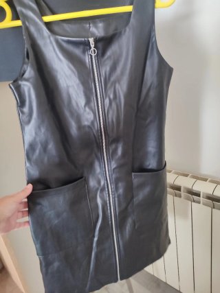Vestido cuero corto cremallera