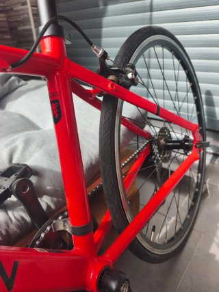 Bicicleta de Carretera Triban Roja