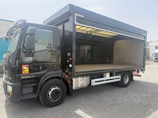 Camión IVECO EUROCARGO Botellero