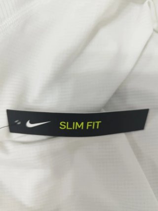 Camiseta Nike Dri-FIT Blanca Manga Corta