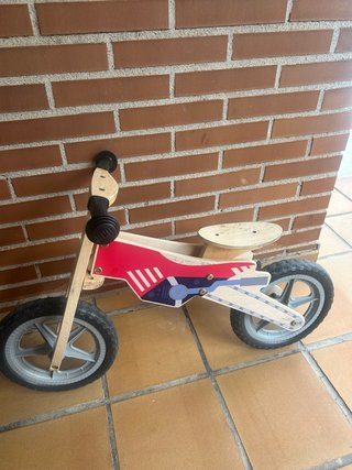 Bicicleta de equilibrio de madera