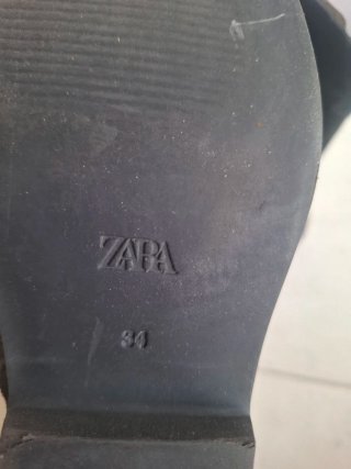Botas piel niña Zara negras